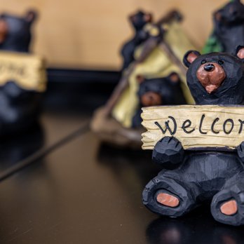 GRANT GROVE MARKET - Updated January 2025 - 86728 Hwy 189, Kings 