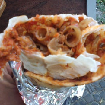 Döner am U-Bahnhof Leinestr. - Lahmacun with beef - Kebab Near Me - Berlin, BE