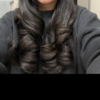 Blowout Junkie - Blow Dry/Out Services Near Me - Chicago, Illinois