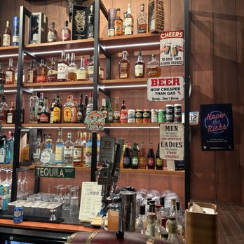 Memphis Blues BBQ - Unlimited supply bourbon, another alcohol - Barbeque Near Me - Vancouver, British Columbia