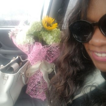 Toms Towers Flowers - Flowers make me happy ‍ - Nurseries & Gardening Near Me - West Islip, New York