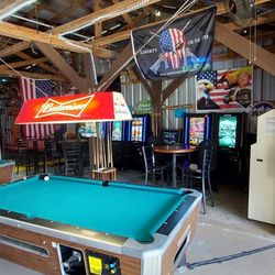 Crossroads 44 - Two pool tables are available and several other games
