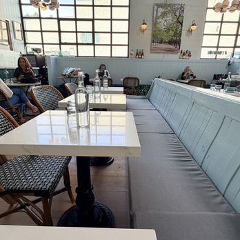 Le Marais Bakery - Inside - Coffee & Tea Near Me - Mill Valley, California Le Marais Bakery - Inside - Coffee & Tea Near Me - Mill Valley, California