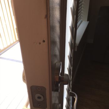 Ion Baton Rouge - Damage in the door - University Housing Near Me - Baton Rouge, Louisiana