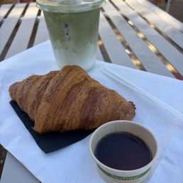 Brown sugar syrup for iced matcha is nice Brown sugar syrup for iced matcha is nice