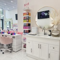 Charisma Nail Bar