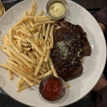 Francois Frankie - Classique Steak Frites - French Near Me - Chicago, Illinois Francois Frankie - Classique Steak Frites - French Near Me - Chicago, Illinois
