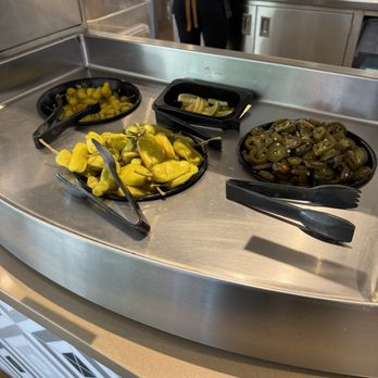 Habit Burger & Grill - Chilis - Burgers Near Me - Long Beach, California
