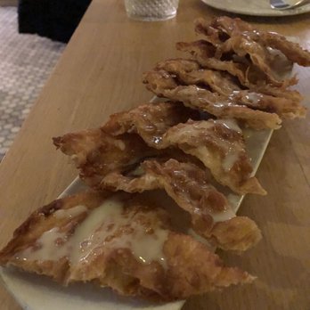 Kiin - Dessert roti $10 - Thai Near Me - Toronto, Ontario Kiin - Dessert roti $10 - Thai Near Me - Toronto, Ontario