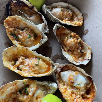 Deckhand Dave's Fish Tacos - Special: queso, chili, lime charbroiled - Food Trucks Near Me - Juneau, Alaska