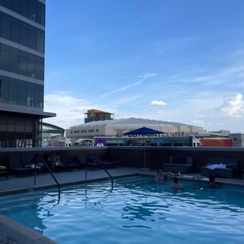 Kimpton Palomar Hotel Phoenix Cityscape - Poolside - Hotels Near Me - Phoenix, Arizona Kimpton Palomar Hotel Phoenix Cityscape - Poolside - Hotels Near Me - Phoenix, Arizona
