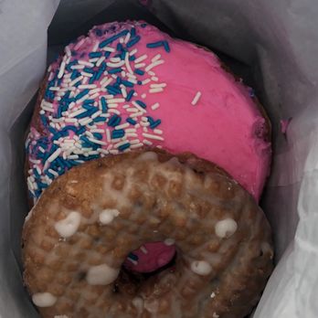 Neil’s Donuts - Donuts Near Me - Middletown, Connecticut