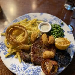 The Old Pint Pot - Surf and turf (£14.25)