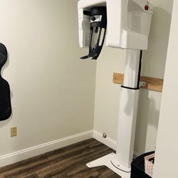 Tampa Bay Institute of Oral Surgery and Dental Implants - X ray machine