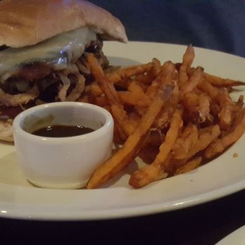 Yard House - Steak sandwich - New American Near Me - Dallas, Texas