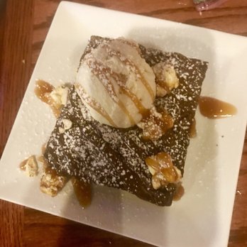 Hemingway's Tavern - New American Near Me - Melbourne, Florida