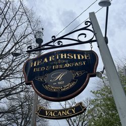 Hearthside Inn - Sign