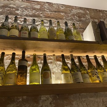 Berbena - No wine menu here - but the Somm picked out bottles based on your preference - so awesome - Coffee & Tea Near Me - Barcelona, B