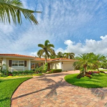 Oceanic Pest Control - We can make your yard and home pest free and beautiful. Call us today for a free estimate. 954-871-1880 - Pest Control Near Me - Deerfield Beach, Florida Oceanic Pest Control - We can make your yard and home pest free and beautiful. Call us today for a free estimate. 954-871-1880 - Pest Control Near Me - Deerfield Beach, Florida