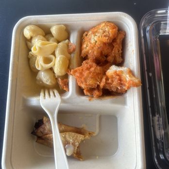 Erewhon - Mac n cheese, buffalo cauliflower, and rolled taco - Grocery Near Me - Beverly Hills, California Erewhon - Mac n cheese, buffalo cauliflower, and rolled taco - Grocery Near Me - Beverly Hills, California