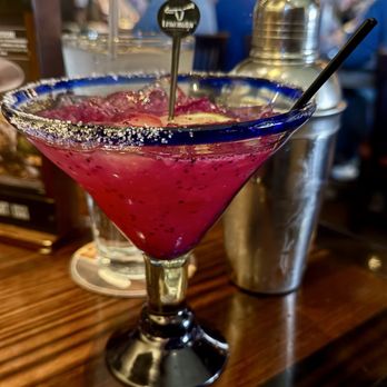 LongHorn Steakhouse - Steakhouses Near Me - Liverpool, New York