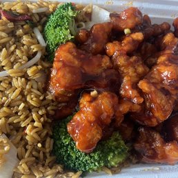 General Tso's Chicken Combo General Tso's Chicken Combo