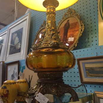 Brass Armadillo Antique Mall - I love lamp! - Antiques Near Me - Phoenix, Arizona