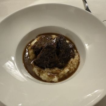 Ciacco - Evening special- braised beef cheek in red wine served with mashed potatoes. 10/10! - Italian Near Me - Bologna, BO