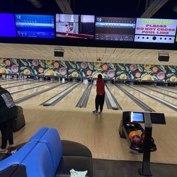 Suburban Bowlerama