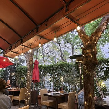 Maccheroni Republic - Lovely outdoor heated seating - Italian Near Me - Los Angeles, California