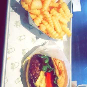 Shake Shack Tysons Corner - Burgers Near Me - McLean, Virginia Shake Shack Tysons Corner - Burgers Near Me - McLean, Virginia