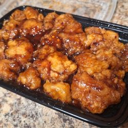Egg Roll King - Combo General Tso's Chicken
