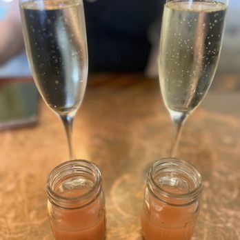MeeMa’s - Unlimited mimosa - Breakfast & Brunch Near Me - Long Beach, California