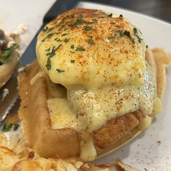 Broken Yolk Cafe - Chicken & Waffle Benedict - Breakfast & Brunch Near Me - Fullerton, California