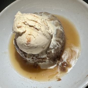Gordon Ramsay Hell's Kitchen - Sticky Toffee Pudding (with 3-course) - Steakhouses Near Me - Stateline, Nevada