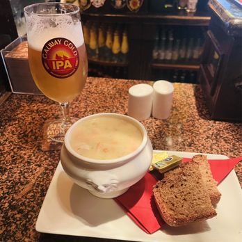 The Dail Bar - Seafood chowder - Irish Near Me - Galway, G The Dail Bar - Seafood chowder - Irish Near Me - Galway, G