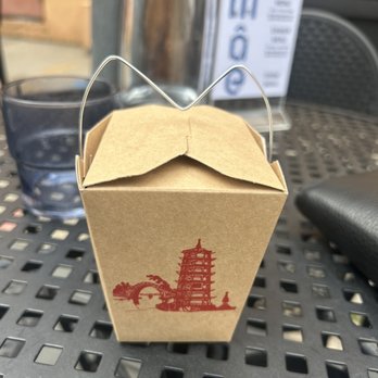Mae Asian Eatery - To Go Box. - Thai Near Me - Cambridge, Massachusetts