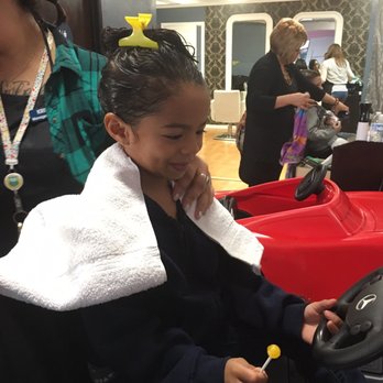 Family Cutz - And they gave her a lollipop - Kids Hair Salons Near Me - Paramount, California