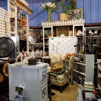 Lola's Market - Eclectic - Flea Markets Near Me - Fort Lauderdale, Florida Lola's Market - Eclectic - Flea Markets Near Me - Fort Lauderdale, Florida