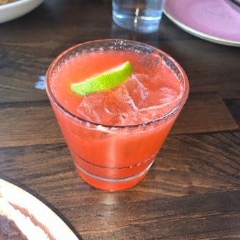 La Cañita Bayside - Strawberry margarita - Cuban Near Me - Miami, Florida La Cañita Bayside - Strawberry margarita - Cuban Near Me - Miami, Florida