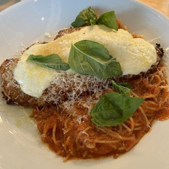 Velvet Buffalo Modern Italian - Chicken Parm - Wine Bars Near Me - Beloit, Wisconsin