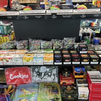 MOSHI'S SMOKE AND VAPE - Updated May 2026 - 23 Photos - 2250 Sheridan Rd,  Zion, Illinois - Tobacco Shops - Phone Number
