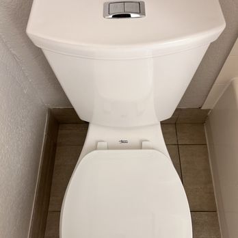 Holiday Inn Express Waikiki - I personally really like toilets like this. - Hotels Near Me - Honolulu, Hawaii