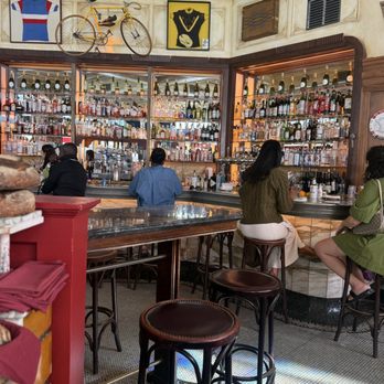 Le Diplomate - Indoors - Brasseries Near Me - Washington, DC, District of Columbia Le Diplomate - Indoors - Brasseries Near Me - Washington, DC, District of Columbia