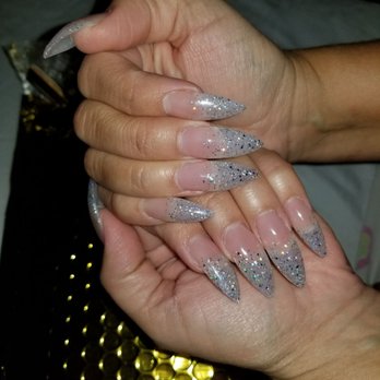 Lee's Nails Oriental Arts - Stiletto nails by Ken. Simply the best at his art. GLITTER Ombre - Nail Salons Near Me - Miami, Florida
