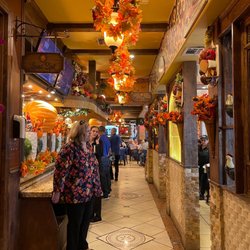 Fadi's Meyerland Mediterranean Grill - Interior