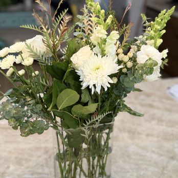 Le Fleur Florals By Paul Lopez - Flower arrangement - Floral Designers Near Me - Chula Vista, California Le Fleur Florals By Paul Lopez - Flower arrangement - Floral Designers Near Me - Chula Vista, California
