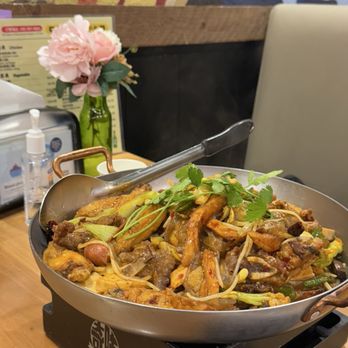 Qiwei Kitchen - Chinese Near Me - Rowland Heights, California