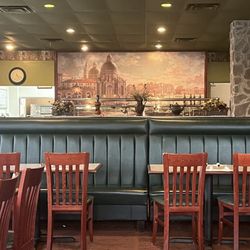 Venezia Italian Restaurant - Nice art