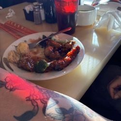 Hibachi Grill and Supreme Buffet - Coke, egg drop soup, rangoons, chicken